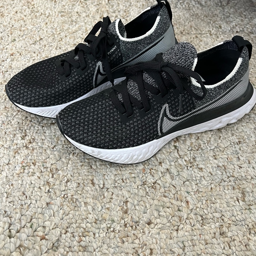 Nike Black and Gray Athletic Sneakers